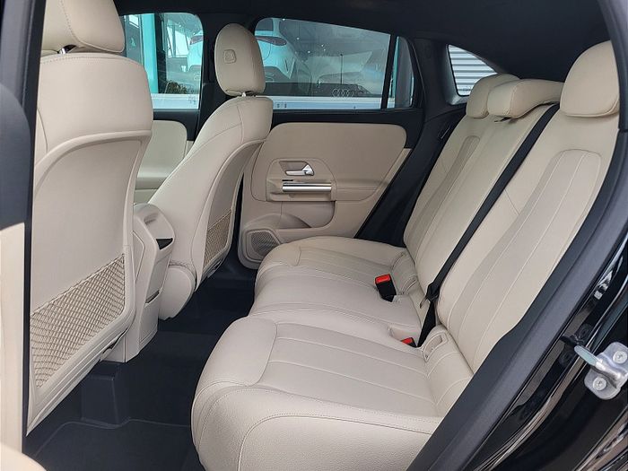 Mercedes-Benz GLA Class 2027