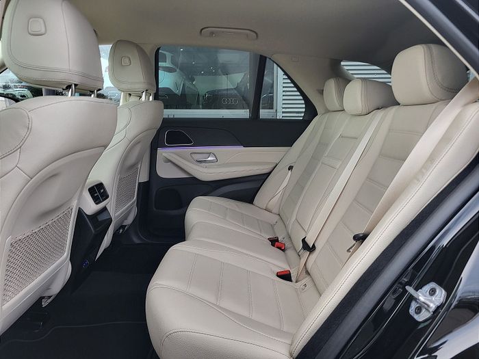 Mercedes-Benz GLE-Class 2027