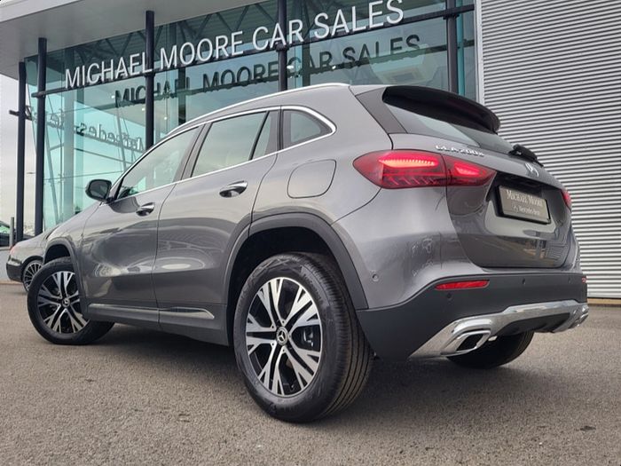Mercedes-Benz GLA Class 2027