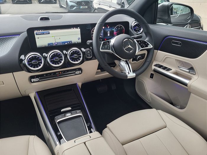 Mercedes-Benz GLA Class 2027