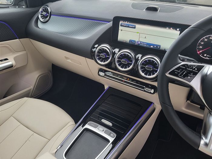 Mercedes-Benz GLA Class 2027