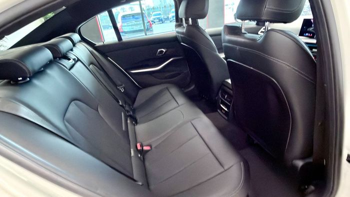 BMW 3 Series 2025
