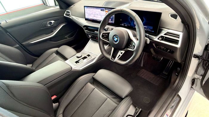 BMW 3 Series 2025
