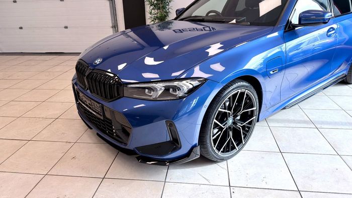 BMW 3 Series 2024