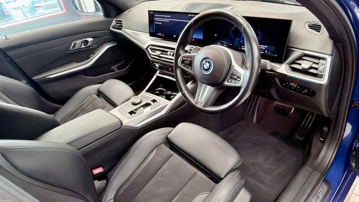 BMW 3 Series 2024