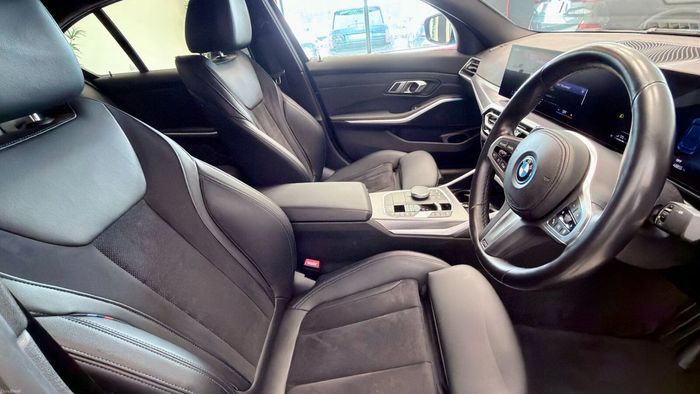 BMW 3 Series 2024