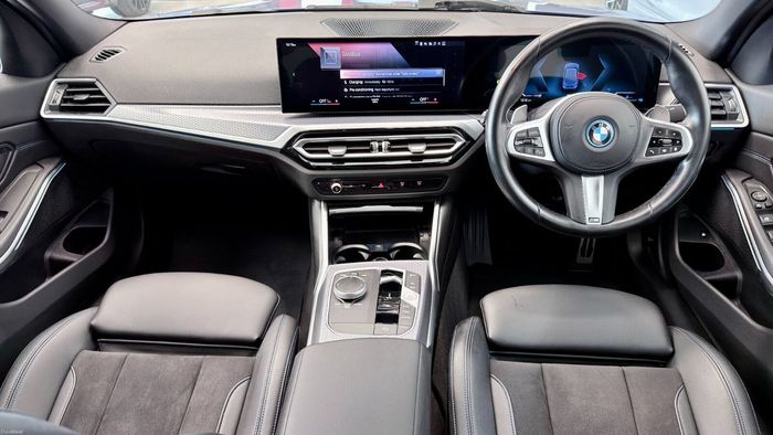 BMW 3 Series 2024