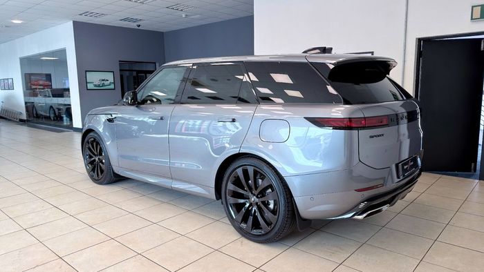 Land Rover Range Rover 2025