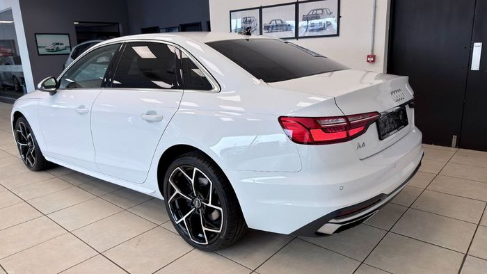 Audi A4 2023