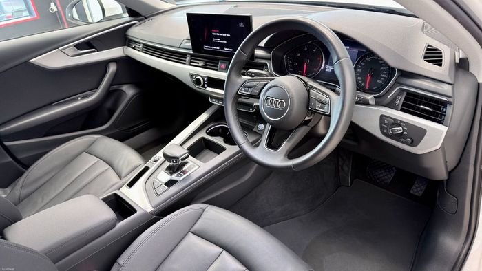 Audi A4 2023
