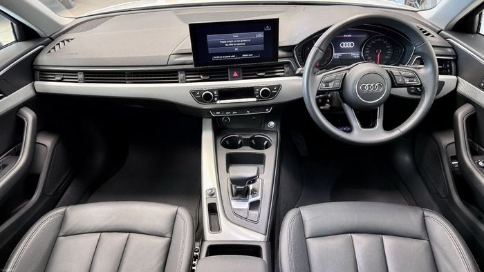 Audi A4 2023