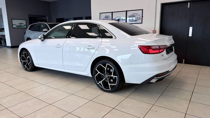 Audi A4 2023