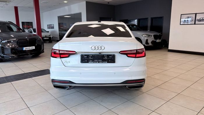 Audi A4 2023