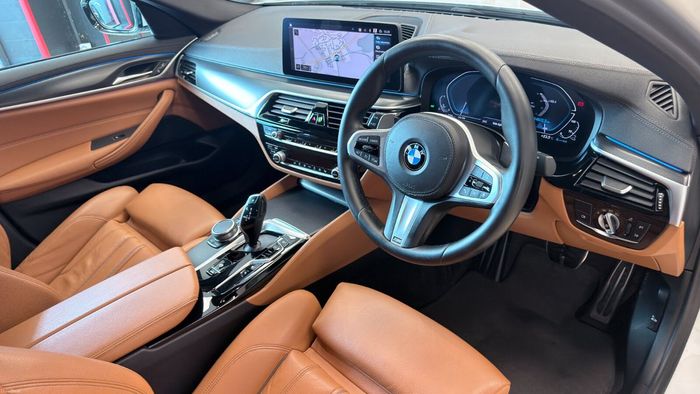 BMW 5 Series 2021