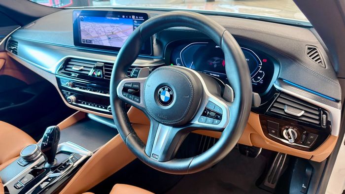 BMW 5 Series 2021