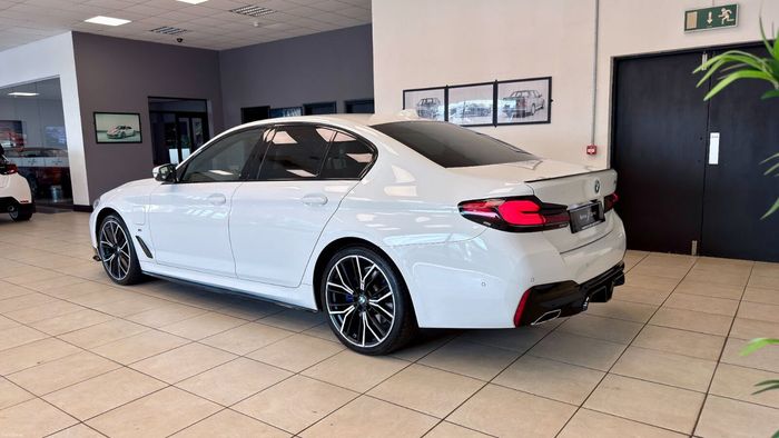BMW 5 Series 2021
