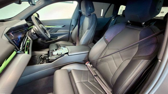 BMW 5 Series 2025