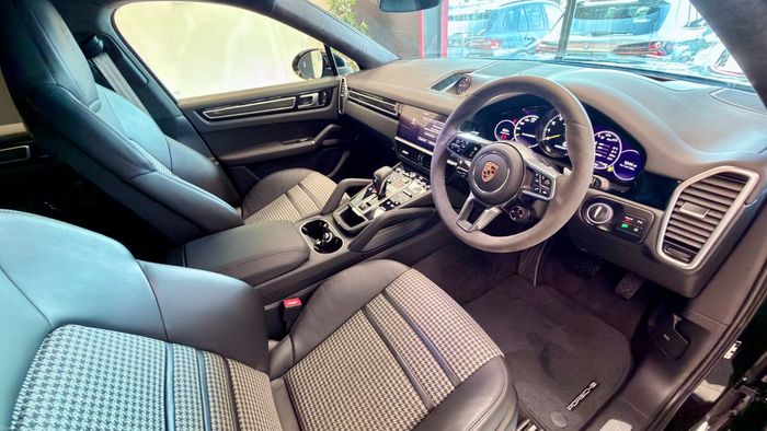 Porsche Cayenne 2023