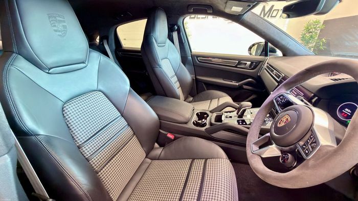 Porsche Cayenne 2023