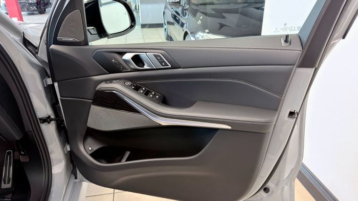 BMW X5 2025