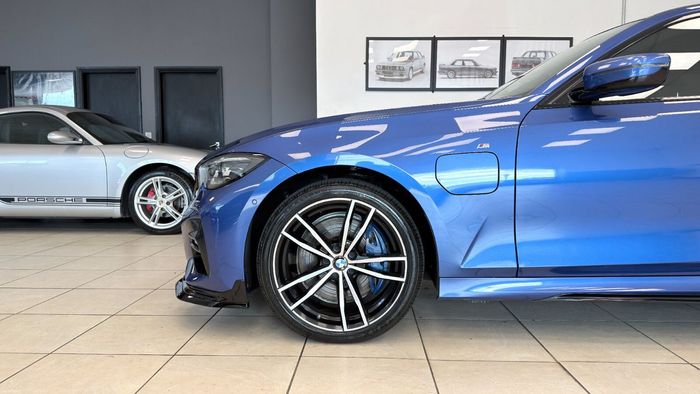 BMW 3 Series 2021