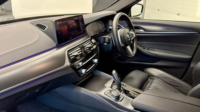 BMW 5 Series 2022