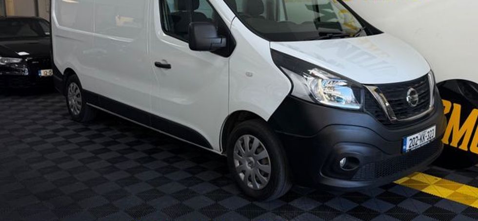 Nissan NV300 2020