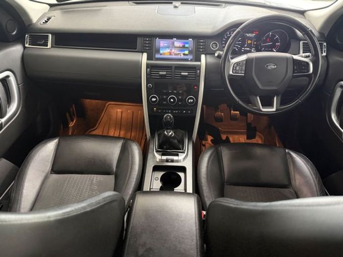 Land Rover Discovery Sport 2015