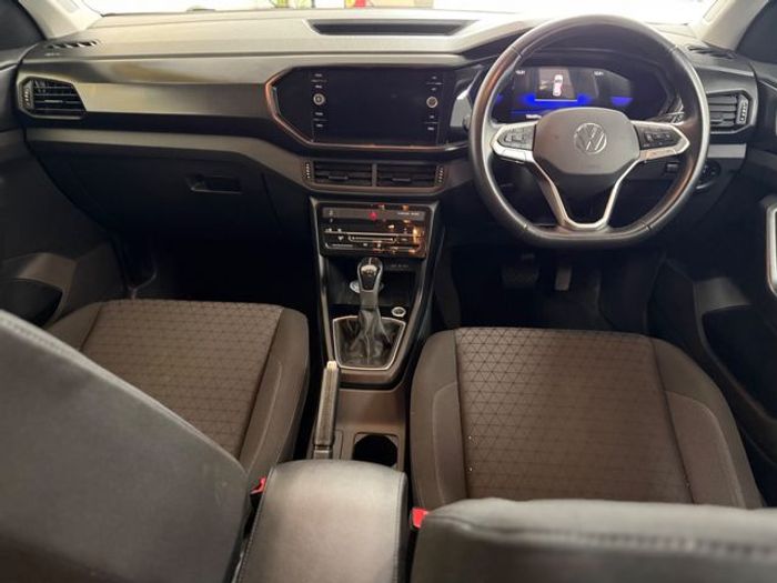 Volkswagen T-Cross 2023