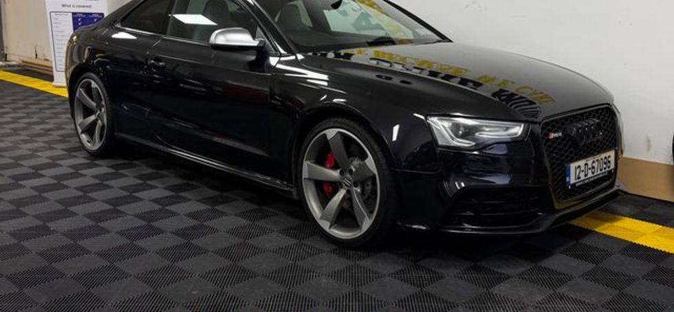 Audi RS5 2012