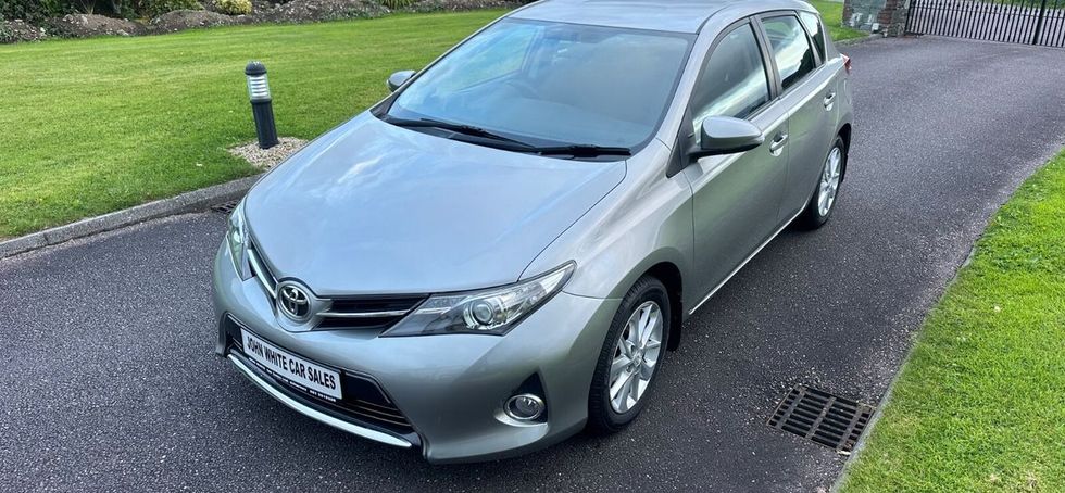 Toyota Auris 2015