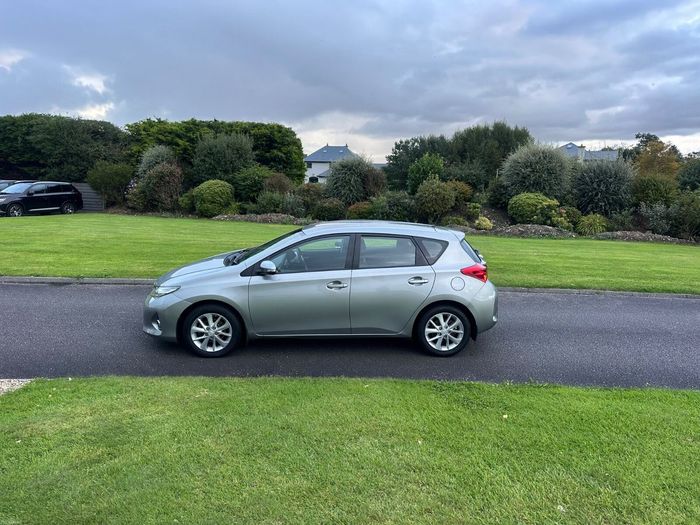 Toyota Auris 2015