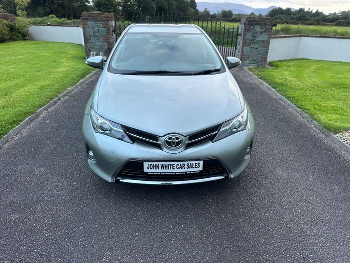Toyota Auris 2015