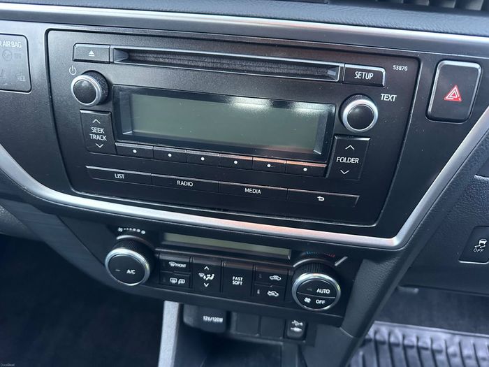 Toyota Auris 2015