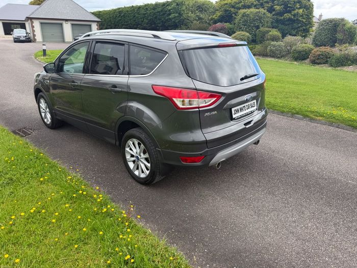 Ford Kuga 2016