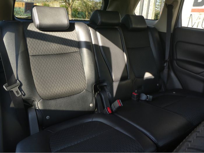 Mitsubishi Outlander 2015