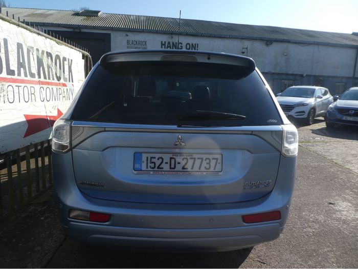 Mitsubishi Outlander 2015