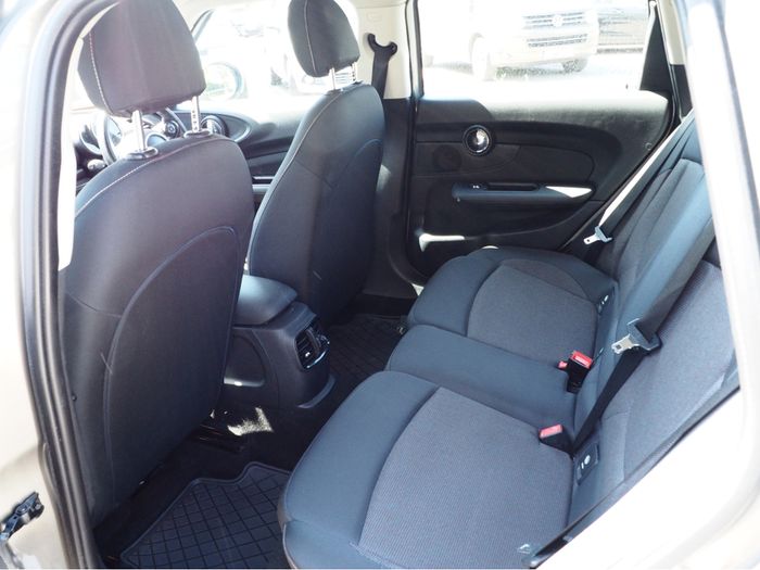 MINI CLUBMAN 2016