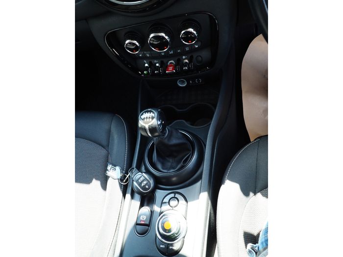 MINI CLUBMAN 2016