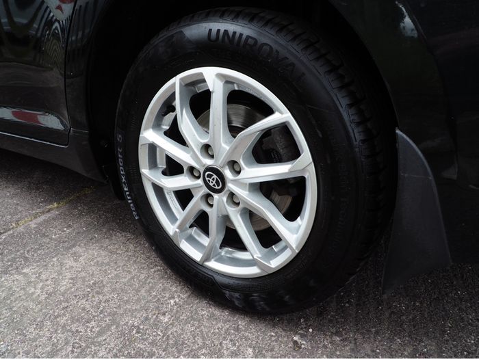 Toyota Avensis 2014