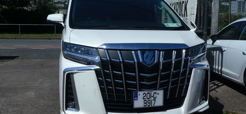 Toyota Alphard 2020