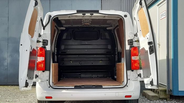 Vauxhall Vivaro 2021