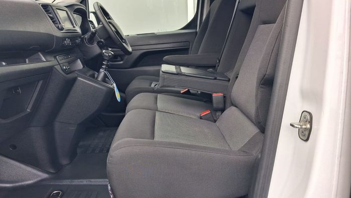 Peugeot Expert 2023