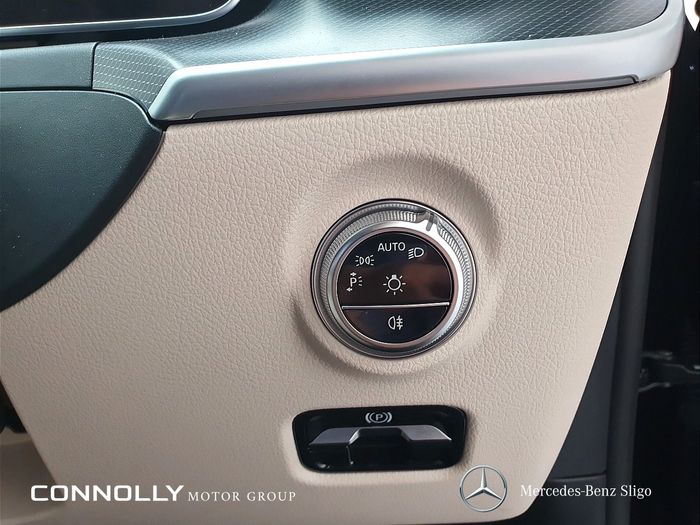 Mercedes-Benz C-Class 2024