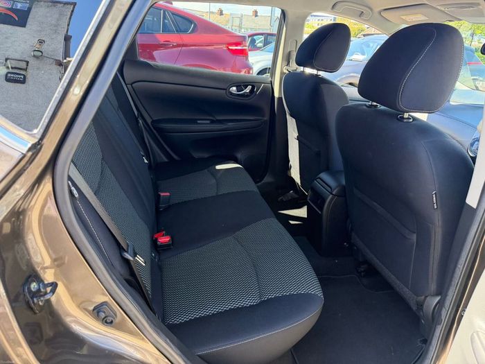 Nissan Pulsar 2015