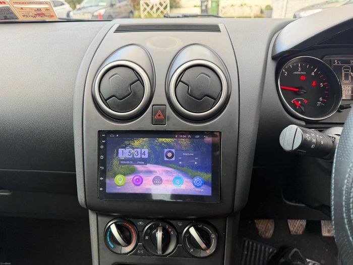 Nissan QASHQAI 2013