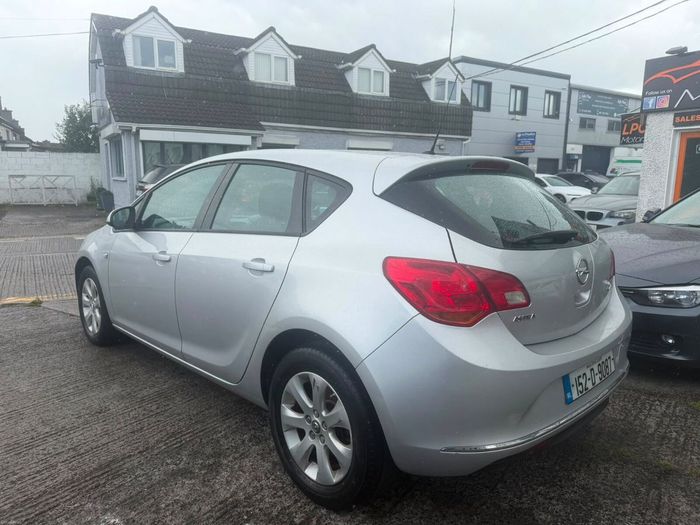 Opel Astra 2015