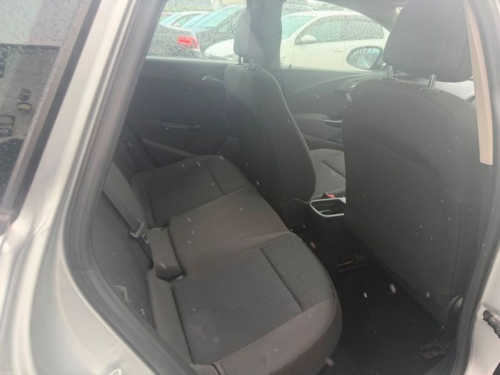 Opel Astra 2015
