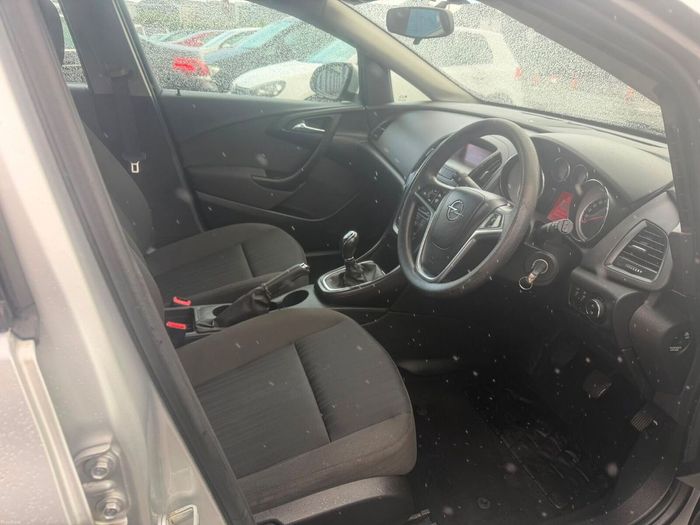 Opel Astra 2015