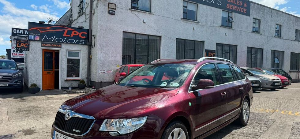 Skoda Superb 2012